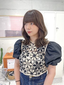 ローウェ 渋谷(Louwe) 透明感たっぷりブラウンカラー♪《misaki》