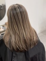 メイ 池袋(mei)&nbsp;白髪ぼかしハイライト/ハイライト/ミルクティーベージュ/艶髪