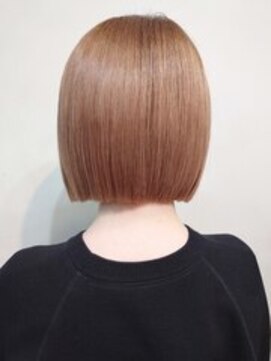 アロマヘアルーム 横浜店(AROMA hair room) ピンクベージュモードタイトストレートボブオルチャンヘア/横浜