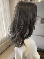 ウビ(ubi”)&nbsp;透明感オリーブグレージュ