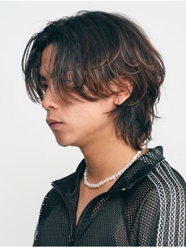 レタッチ バイ フィフス 天神大名(RETOUCH by fifth) ニュアンスパーマセンターパート毛流れパーマメンズヘア波巻き