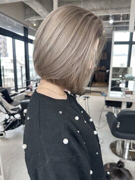 リア 近鉄八尾店(Lia) ミルクベージュボブ