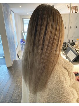 ヨルプラスディ(yoru+D) バレイヤージュ