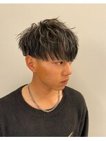 ビアンコ(bianco produce by L'Aube)&nbsp;メンズハイライト メッシュ シャドウルーツ 刈り上げマッシュ