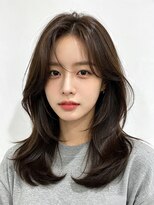 エイチ ウルフカット 大阪梅田(811)&nbsp;くるみちゃんヘアベリーショートマッシュウルフミディアムボブ