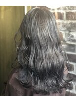 ケイト(kate) 【kate】大宮 グレーベージュ×ゆるふわ色っぽロング