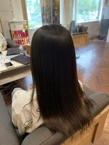 トゥルーチェ (tu.luce) ～tuluce～Aujuaトリートメントツヤサラヘアー