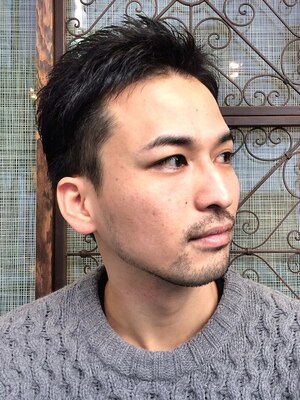 【バーバー併設】トレンドのヘアスタイルもお顔回りの身だしなみケアも充実◎贅沢なメンズフルコースあり！