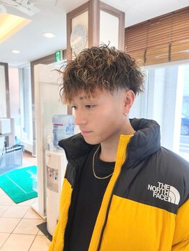 アッシュ 鶴ヶ峰2号店(Ash) メンズショートやんちゃツイスパ