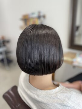 クオン(Kuon) 10代20代/30代/韓国風ミニボブ/スモークグレー/髪質改善