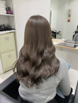 エマ 日吉(emma) 【emma小濱】透け感のある明るめベージュ