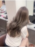 シアーグレージュ×レイヤー