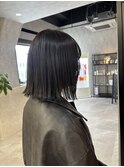 暗髪ぱつっとボブ