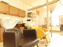 美容室ブルーム(Bloom)の雰囲気（姿勢が楽なバックシャンプーです♪）