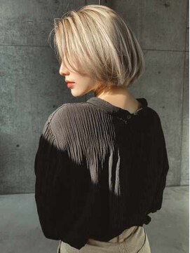 シェル 立川(shell) くびレイヤーエモージュグレージュカラーくびれショート【立川】