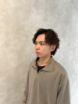 ニュアンスパーマ毛流れセンターパートウルフシャドウパーマ