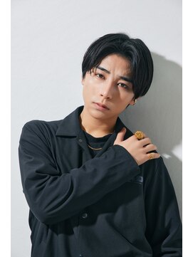 クロードモネエイチツーオーアヴェダ 東京駅ビルTOKIA(CLAUDEmonet H2O AVEDA) センターパート/ヘッドスパ/白髪ぼかし[東京駅/丸の内]