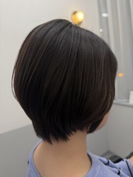 トッカ 茨木(tocca) ２０代～４０代におすすめ！ショートカット×くびれショート