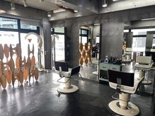 セクション(SECTION)の雰囲気（ベテランSTAFFがマンツーマンで対応します）