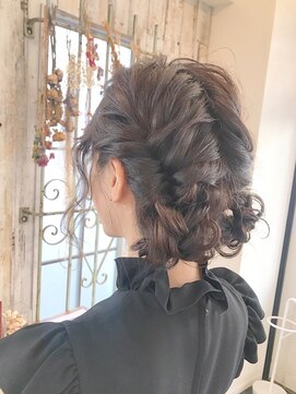 リノ(Lino) パーティーヘアセット