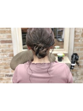 シャル 相模大野(shalu) ハイ　グレージュ×インナーカラー