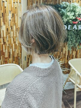 ディアローグ 登戸店 白髪ぼかしハイライト×ボブヘア