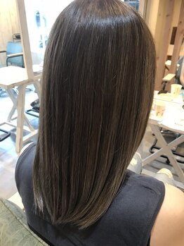 サボ 草薙店(SABO)の写真/髪の悩みを解消！クセが気になる方は、毛先まで自然なストレートを創る縮毛矯正で美髪に♪