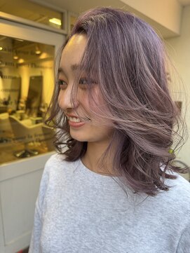 アウリンコ(aurinco) 【ａｕｒｉｎｃｏ】透明感のある自由自在なミディアムスタイル