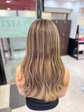 アイズ 本厚木(AIZU) コントラストハイライト