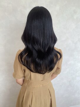 ピヌ(pinue) 【pinue】透明感ブルーブラック @UTAE