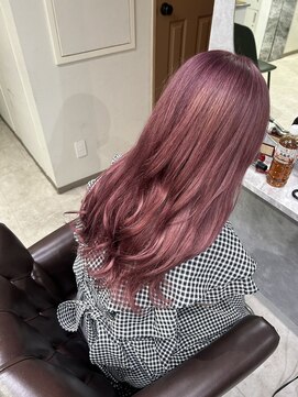 グラッジ 池袋(GLADGE) ピンクカラー 暖色 ブリーチ 池袋