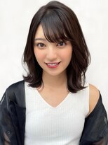 ミラリー トウキョウ(Mirareee Tokyo)&nbsp;似合わせくすみカラー外はねミディアム小顔前髪