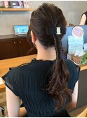 タイトポニー　バレッタアレンジ　ゆる巻き　結婚式アレンジ