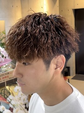 ブルニール 心斎橋(BLEUNIR) ツイストスパイラル　無造作　マッシュ　心斎橋メンズパーマ