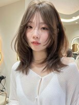 サイン 渋谷(SIGN) 韓国ヘアレイヤーカット透明感カラー2wayバングゆるふわ巻き