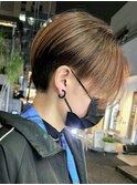ブリーチ有デザインカラー×刈り上げハンサムショート　フクザワ