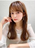 後れ毛が可愛い顔周りレイヤーハイレイヤーロング