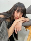 アレンジしやすいナチュラルロング