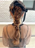 編みおろしポニーテール