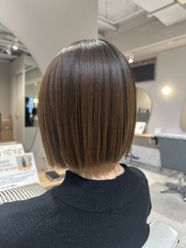 パプス ド コワフュール 川西能勢口店(Pap's de coiffeur) 切りっぱなしボブ
