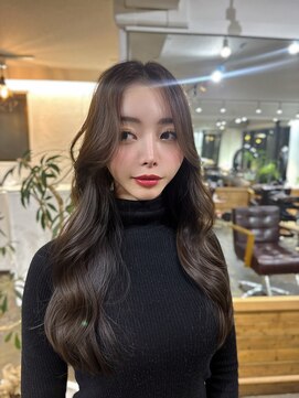 フィーカ(fiica) ロングレイヤー 透明感艶カラー