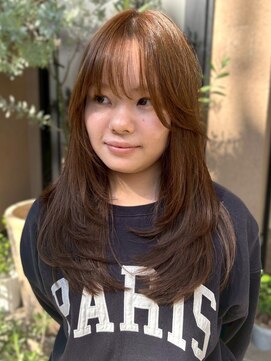 ブラウンベージュカラー レイヤーカット 艶髪 顔周りカット 20代