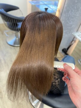 ロンドシエル 横浜(Lond ciel) オリーブグレー/韓国風巻き/レイヤーカット/髪質改善/縮毛矯正