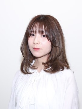 フラッパー(FLAPPER) くびれヘア / ミディアムレイヤー / レイヤーカット