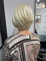 デスト 大宮(DEST)&nbsp;ホワイトカラー/ケアブリーチ/抜きっぱなしブロンド[大宮駅]