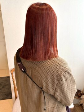 アモレット(amoretto) 切りっぱなしボブ 顔周りカット オレンジカラー ダブルカラー