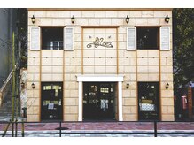 クロエ 目黒(Cloe)の雰囲気（アンティーク調の店内は昼と夜で違う雰囲気を演出する空間も◎　）
