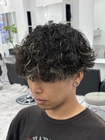 ノイセルヘアー(Noisyle Men's hair)&nbsp;リバースセンターパート/ニュアンスパーマ/ダウンバング/MEN'S
