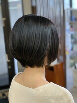 クオリス 上板橋店(QUALIS) ひし形くびれショート ツヤ髪暗髪黒髪 前下がりショートボブ