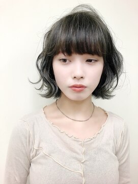 カミノア 銀座店(CAMINOIA) くすみブルーの暗めカラー　ボブウルフ　ネビージュ